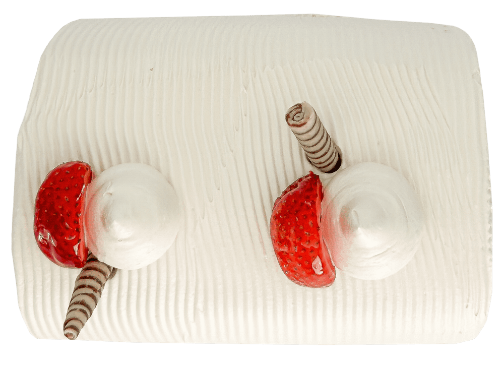 Pastel Rollito de Fresas con Crema - Image 3